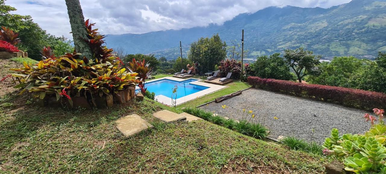 Finca Hotel Tierra Verde Girardota Buitenkant foto