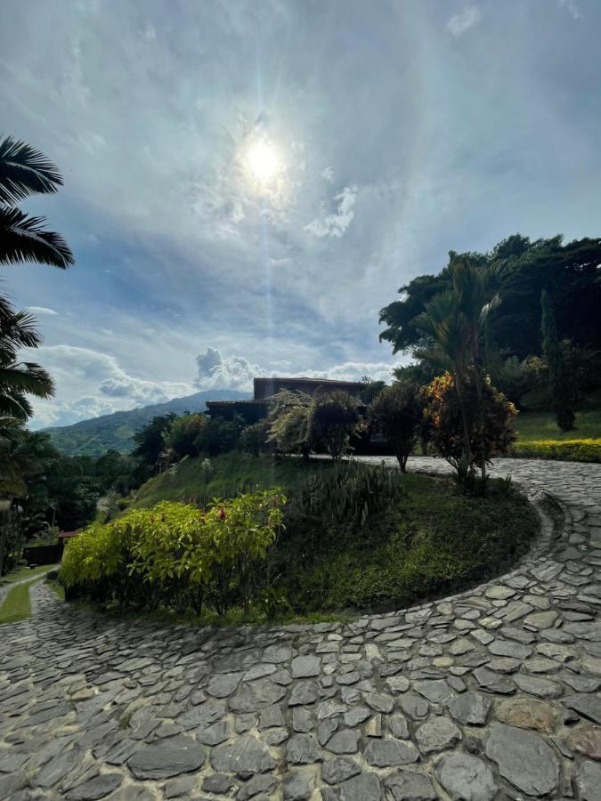 Finca Hotel Tierra Verde Girardota Buitenkant foto