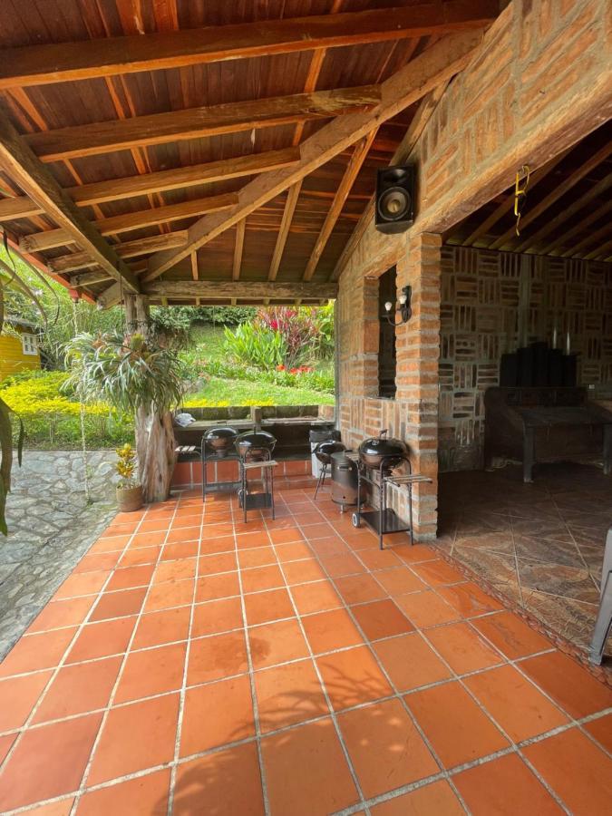 Finca Hotel Tierra Verde Girardota Buitenkant foto