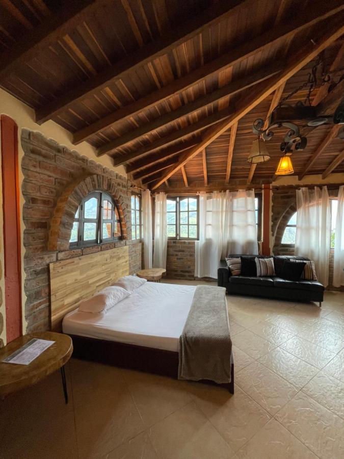 Finca Hotel Tierra Verde Girardota Buitenkant foto